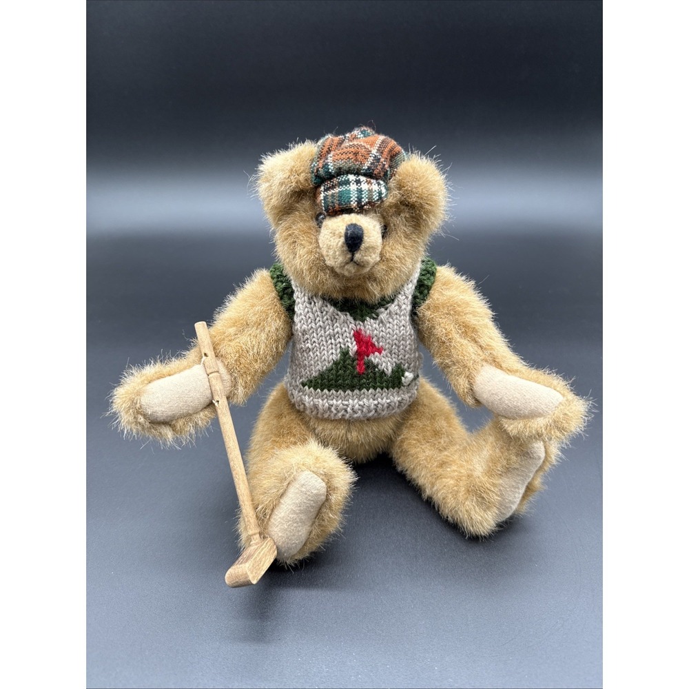 Mary Meyer Green Mountain Golfer jointed Bear With Club, 11" Tall, 10" Across, 1